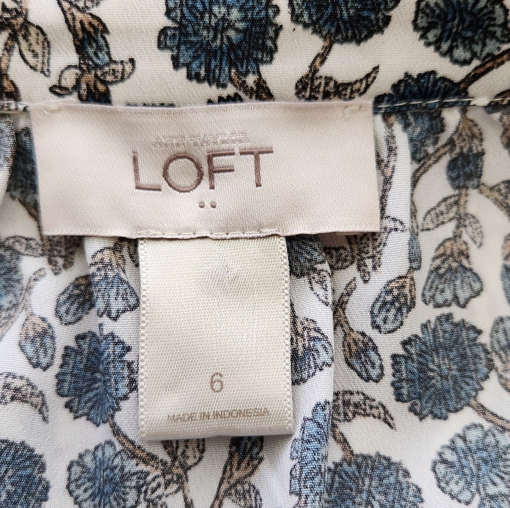 ANN TAYLOR LOFT FLORAL SLEEVELESS ROMPER - Picture 9 of 10